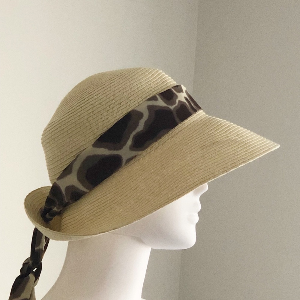 Exchangeable Scarf  Nine West Hat • M